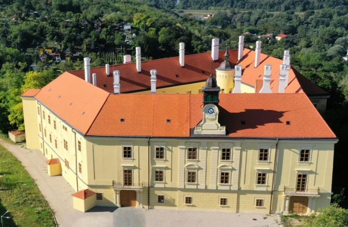 Náhľad pre Kaštieľ - Hlohovec