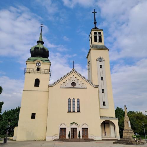 Náhľad pre Kostol Návštevy Panny Márie - Považská Bystrica